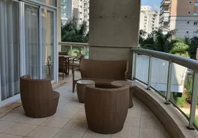 Foto 1 de Apartamento com 2 Quartos para alugar, 157m² em Moema, São Paulo