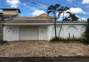 Foto 1 de Sobrado com 4 Quartos à venda, 371m² em Santa Genoveva, Goiânia