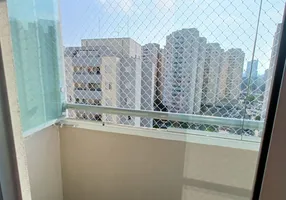 Foto 1 de Apartamento com 3 Quartos para alugar, 70m² em Parque Continental, São Paulo