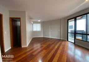 Foto 1 de Apartamento com 3 Quartos à venda, 124m² em Centro, Florianópolis