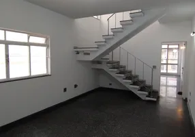 Foto 1 de Casa com 4 Quartos à venda, 264m² em Saúde, São Paulo