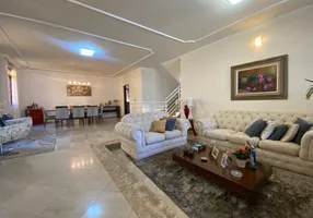 Foto 1 de Casa com 5 Quartos à venda, 320m² em Castelo, Belo Horizonte