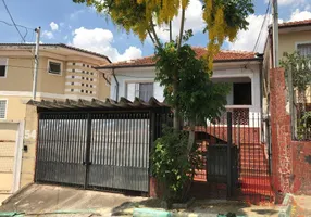 Foto 1 de Casa com 2 Quartos à venda, 210m² em Parque São Lucas, São Paulo