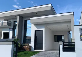 Foto 1 de Casa com 2 Quartos à venda, 81m² em Forquilhas, São José