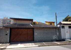 Foto 1 de Casa com 3 Quartos à venda, 229m² em Residencial Portal da Mantiqueira, Taubaté