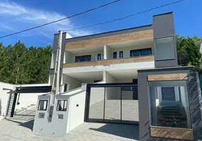 Foto 1 de Sobrado com 3 Quartos à venda, 220m² em Barra do Rio Cerro, Jaraguá do Sul