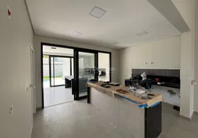 Foto 1 de Casa de Condomínio com 4 Quartos à venda, 241m² em Residencial Campo Camanducaia, Jaguariúna