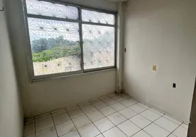 Foto 1 de Casa com 3 Quartos para alugar, 120m² em Jardim Guanabara, Fortaleza