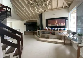 Foto 1 de Casa com 4 Quartos à venda, 268m² em Coqueiros, Florianópolis
