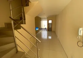 Foto 1 de Casa com 2 Quartos para alugar, 60m² em Xangri-lá, Contagem