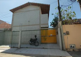 Foto 1 de Casa com 2 Quartos para alugar, 78m² em Jacarecanga, Fortaleza