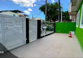 Foto 1 de Casa com 2 Quartos à venda, 209m² em Olaria, Rio de Janeiro
