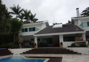 Foto 1 de Casa com 6 Quartos à venda, 480m² em Balneário Praia do Perequê , Guarujá