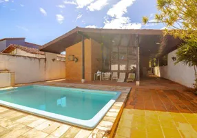 Foto 1 de Casa com 4 Quartos à venda, 198m² em Balneário Praia do Pernambuco, Guarujá