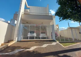 Foto 1 de Casa com 3 Quartos à venda, 400m² em Chacara Peixe, Santa Cruz do Rio Pardo