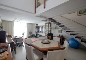 Foto 1 de Casa com 3 Quartos à venda, 166m² em Córrego Grande, Florianópolis