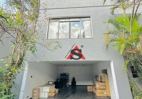 Foto 1 de Sobrado com 4 Quartos para venda ou aluguel, 340m² em Bosque da Saúde, São Paulo