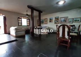 Foto 1 de Casa com 8 Quartos à venda, 450m² em Enseada do Suá, Vitória