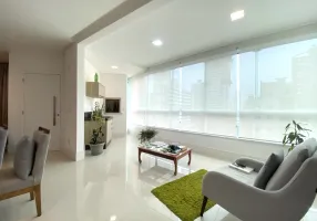 Foto 1 de Apartamento com 3 Quartos à venda, 158m² em Centro, Balneário Camboriú