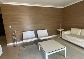 Foto 1 de Casa com 5 Quartos para alugar, 400m² em Piatã, Salvador