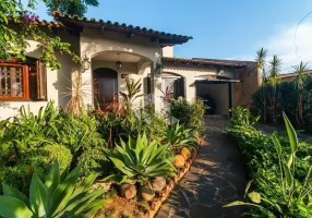 Foto 1 de Casa com 3 Quartos à venda, 240m² em Partenon, Porto Alegre