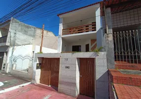 Foto 1 de Casa com 4 Quartos à venda, 220m² em Getúlio Vargas, Aracaju