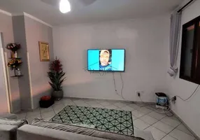 Foto 1 de Casa com 2 Quartos à venda, 93m² em Vila Voturua, São Vicente