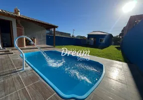 Foto 1 de Casa de Condomínio com 2 Quartos à venda, 105m² em Unamar, Cabo Frio