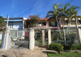 Foto 1 de Casa com 4 Quartos à venda, 263m² em Espiríto Santo, Porto Alegre