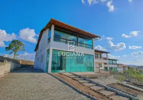 Foto 1 de Casa de Condomínio com 4 Quartos à venda, 380m² em Porta Florada, Gravatá