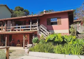 Foto 1 de Casa com 4 Quartos à venda, 142m² em Nogueira, Petrópolis