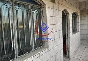 Foto 1 de Casa com 2 Quartos à venda, 80m² em Realengo, Rio de Janeiro