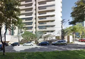 Foto 1 de Apartamento com 4 Quartos para alugar, 150m² em Parque Residencial Aquarius, São José dos Campos