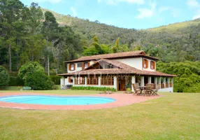 Foto 1 de Casa de Condomínio com 5 Quartos à venda, 3500m² em Nogueira, Petrópolis