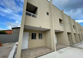 Foto 1 de Casa de Condomínio com 2 Quartos à venda, 72m² em São Bento, Pacatuba