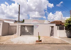 Foto 1 de Casa com 3 Quartos à venda, 142m² em Vila São Carlos, Mogi Guaçu