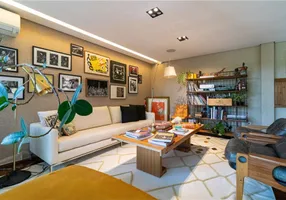 Foto 1 de Casa com 3 Quartos à venda, 372m² em Pacaembu, São Paulo
