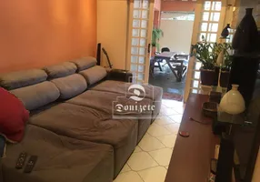 Foto 1 de Casa com 3 Quartos à venda, 161m² em Alves Dias, São Bernardo do Campo