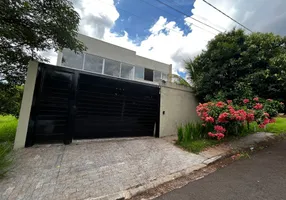 Foto 1 de Sobrado com 4 Quartos para alugar, 400m² em Jardim Novo Horizonte, Maringá
