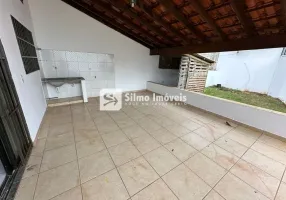 Foto 1 de Casa com 2 Quartos para alugar, 160m² em Jardim Colina, Uberlândia