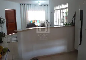 Foto 1 de Casa com 2 Quartos à venda, 107m² em Vila Deyse, Itapetininga