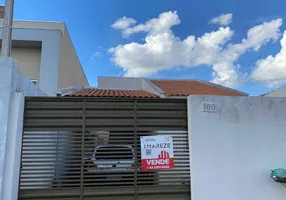 Foto 1 de Casa com 2 Quartos à venda, 89m² em Loteamento Residencial Veneza, Apucarana