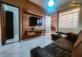 Foto 1 de Casa com 3 Quartos à venda, 60m² em Interlagos, Divinópolis