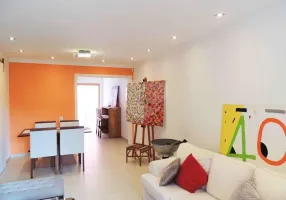 Foto 1 de Casa com 3 Quartos à venda, 120m² em Jardim Prudência, São Paulo