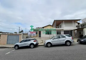 Foto 1 de Sobrado com 3 Quartos à venda, 360m² em Areias, São José