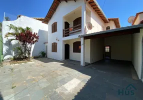 Foto 1 de Casa com 4 Quartos à venda, 280m² em Planalto, Belo Horizonte