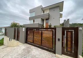 Foto 1 de Casa com 3 Quartos à venda, 377m² em Ariribá, Balneário Camboriú