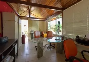 Foto 1 de Casa com 4 Quartos para venda ou aluguel, 345m² em Jardim Itú Sabará, Porto Alegre