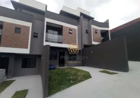 Foto 1 de Sobrado com 3 Quartos à venda, 125m² em Uberaba, Curitiba