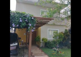 Foto 1 de Casa de Condomínio com 4 Quartos à venda, 139m² em Catu de Abrantes Abrantes, Camaçari
